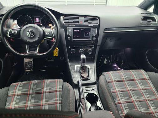 2017 Volkswagen Golf GTI S 4-Door