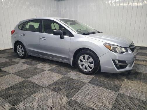 Ice Silver Metallic 2015 Subaru Impreza 2.0i