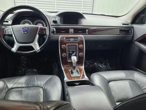 2013 Volvo XC70 3.2