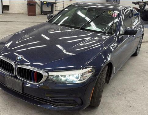 Blue 2019 BMW 540 i xDrive