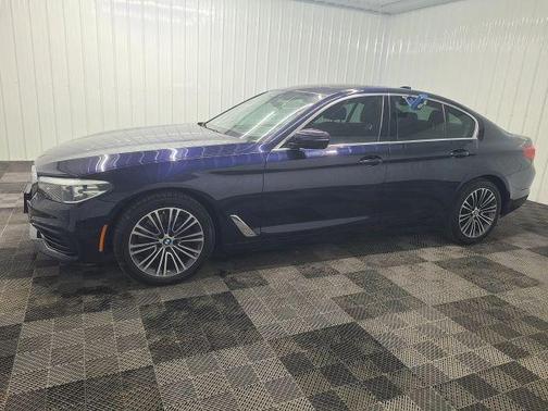 Blue 2019 BMW 540 i xDrive