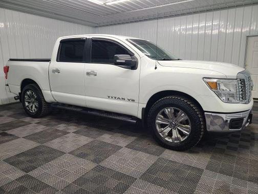 Glacier White 2018 Nissan Titan SV