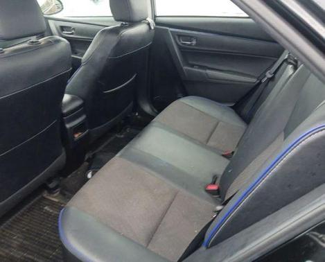 Black 2018 Toyota Corolla SE