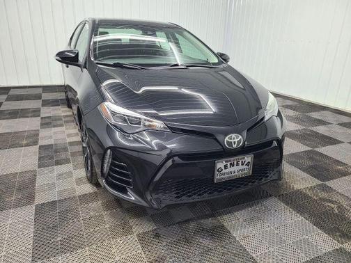 Black 2018 Toyota Corolla SE