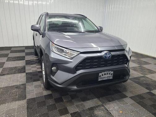 2020 Toyota RAV4 Hybrid XLE