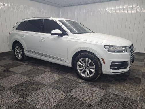 Glacier White Metallic 2019 Audi Q7 55 Premium Plus