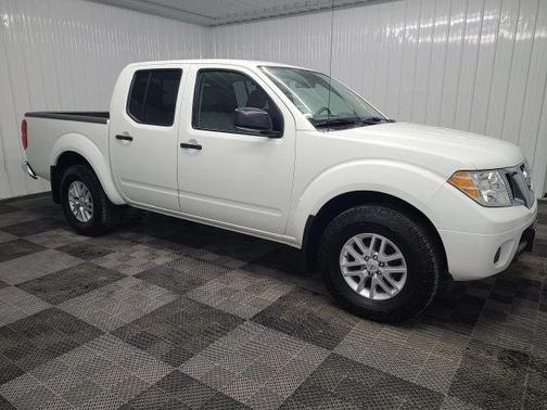 Glacier White 2019 Nissan Frontier SV