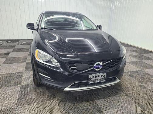 Black 2016 Volvo V60 Cross Country T5