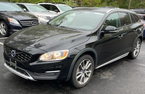 Black 2016 Volvo V60 Cross Country T5