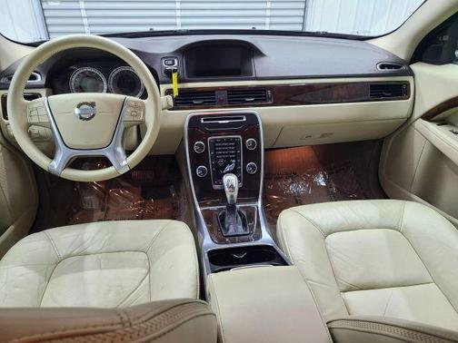 2013 Volvo XC70 T6