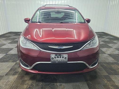 2018 Chrysler Pacifica Touring-L