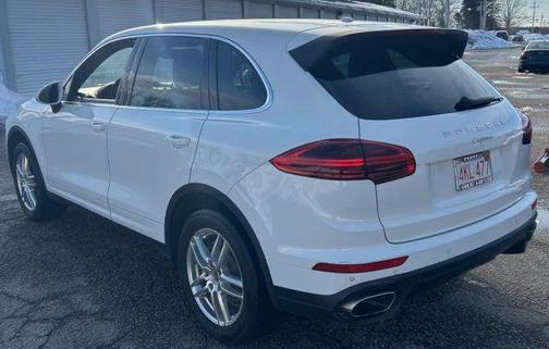 2016 Porsche Cayenne Base