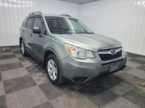 Jasmine Green Metallic 2016 Subaru Forester 2.5i