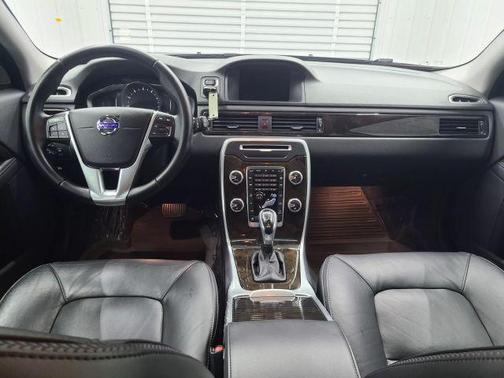 2016 Volvo XC70 T5 Premier