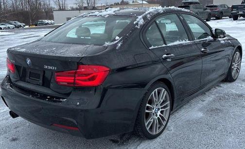 2018 BMW 330 i xDrive