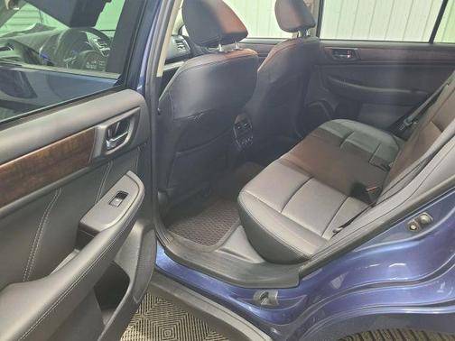 Abyss Blue Pearl 2019 Subaru Outback 2.5i Limited