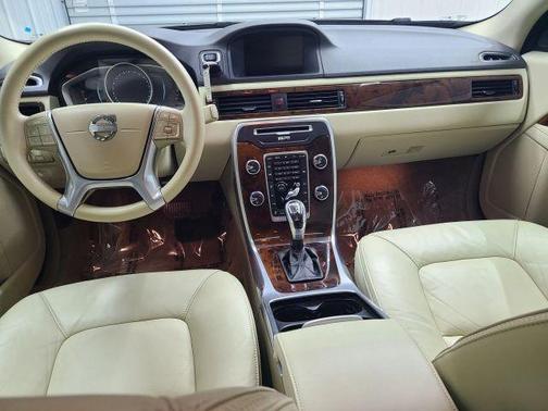 2015 Volvo XC70 T5 Platinum