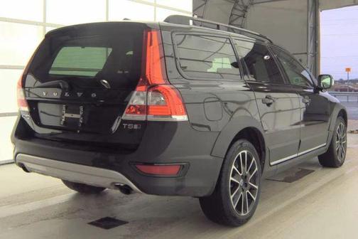 2016 Volvo XC70 T5 Platinum