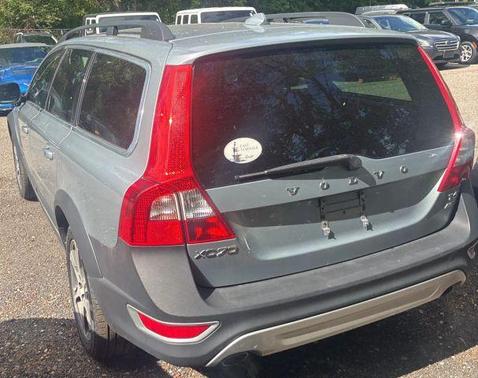Electric Silver Metallic 2013 Volvo XC70 T6