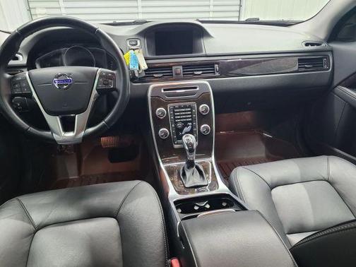 Blue 2016 Volvo XC70 T5 Premier