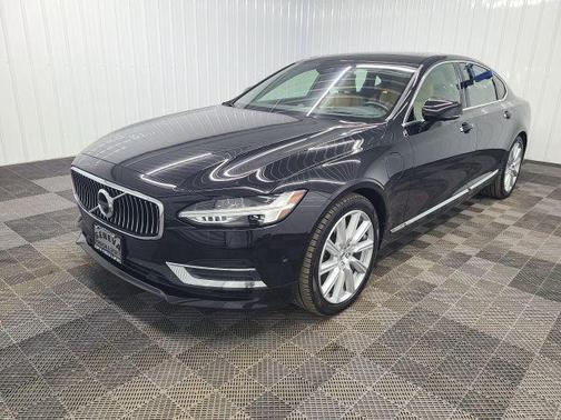 2018 Volvo S90 Recharge Plug-In Hybrid T8 Inscription