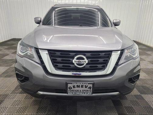2019 Nissan Pathfinder S