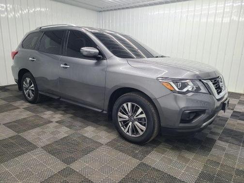 2019 Nissan Pathfinder S