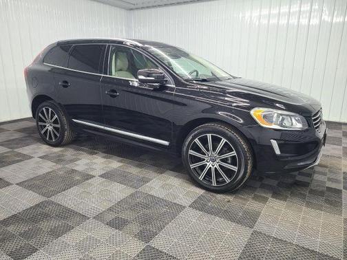 Black 2016 Volvo XC60 T5 Premier