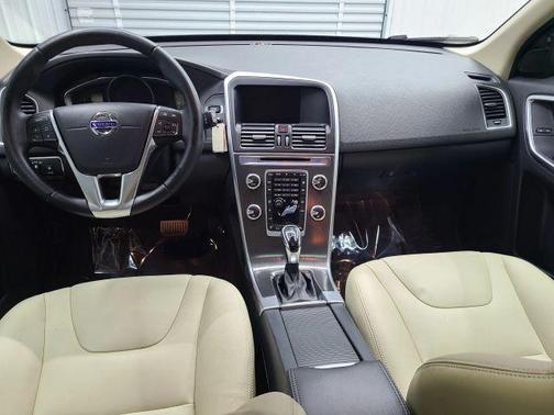 Black 2016 Volvo XC60 T5 Premier