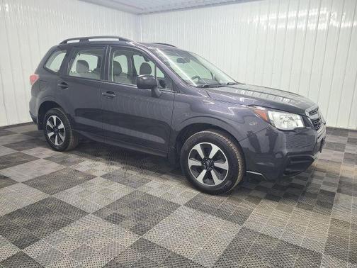 Dark Gray Metallic 2018 Subaru Forester 2.5i