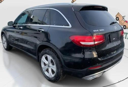 2017 Mercedes-Benz GLC 300 Base 4MATIC