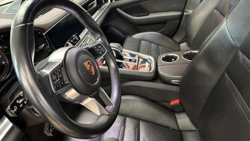 2018 Porsche Panamera 4S