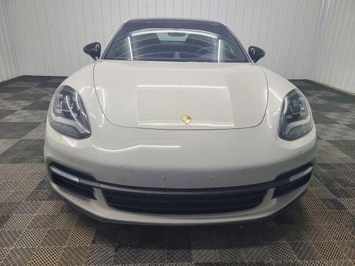 2018 Porsche Panamera 4S