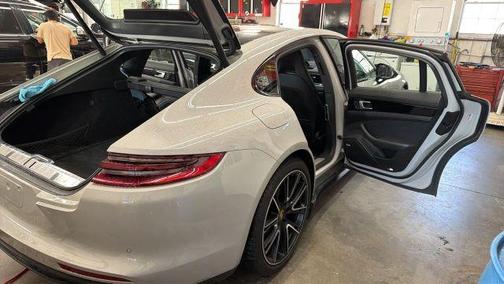 2018 Porsche Panamera 4S