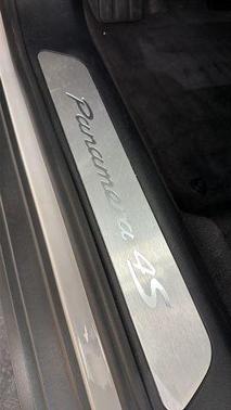 2018 Porsche Panamera 4S