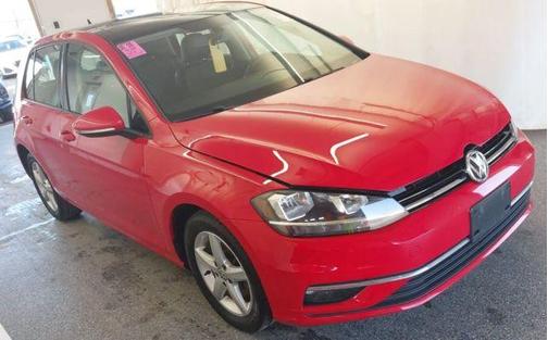 2018 Volkswagen Golf TSI SE