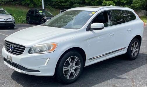 Crystal White Pearl 2014 Volvo XC60 T6