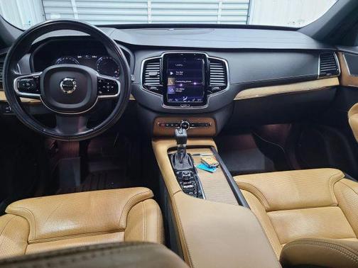 Black 2018 Volvo XC90 T6 Inscription