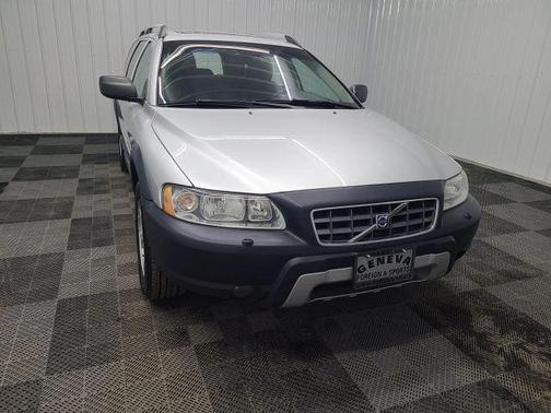 Gray 2006 Volvo XC70 2.5T
