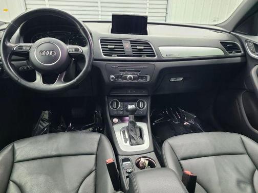 2017 Audi Q3 2.0T Premium