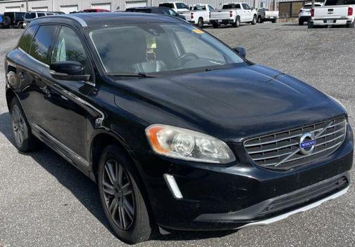 Black 2016 Volvo XC60 T5 Premier