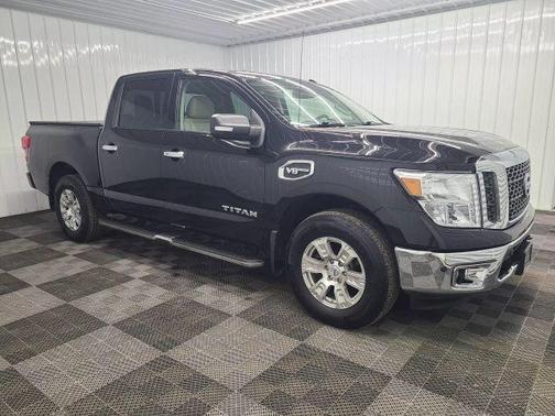 2017 Nissan Titan SV