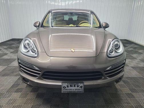 Brown 2013 Porsche Cayenne Diesel