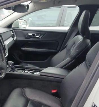 2020 Volvo V60 Cross Country T5