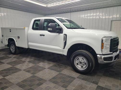 White 2024 Ford F-250 XL