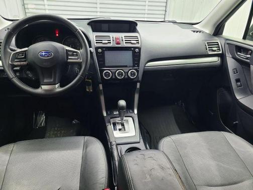 Crystal Black Silica 2016 Subaru Forester 2.5i Limited