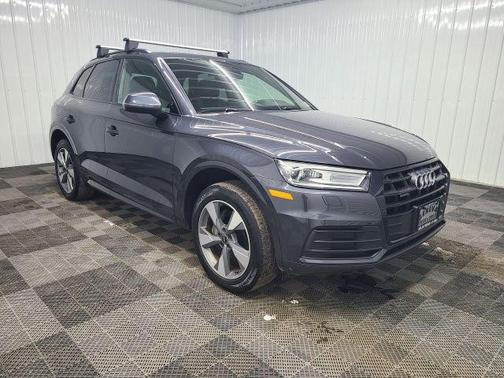 2020 Audi Q5 45 Titanium Premium