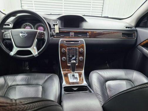 2012 Volvo XC70 3.2