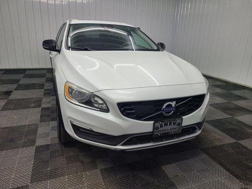 White 2018 Volvo V60 Cross Country T5