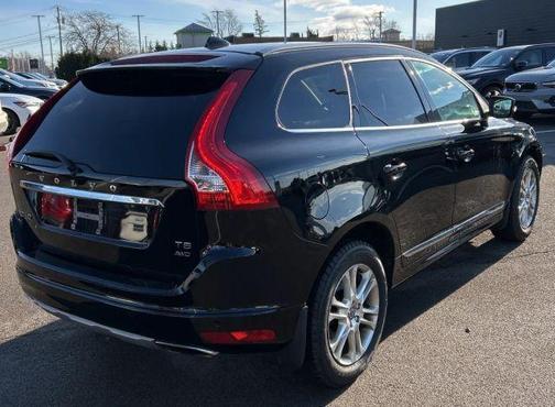 2016 Volvo XC60 T5 Platinum